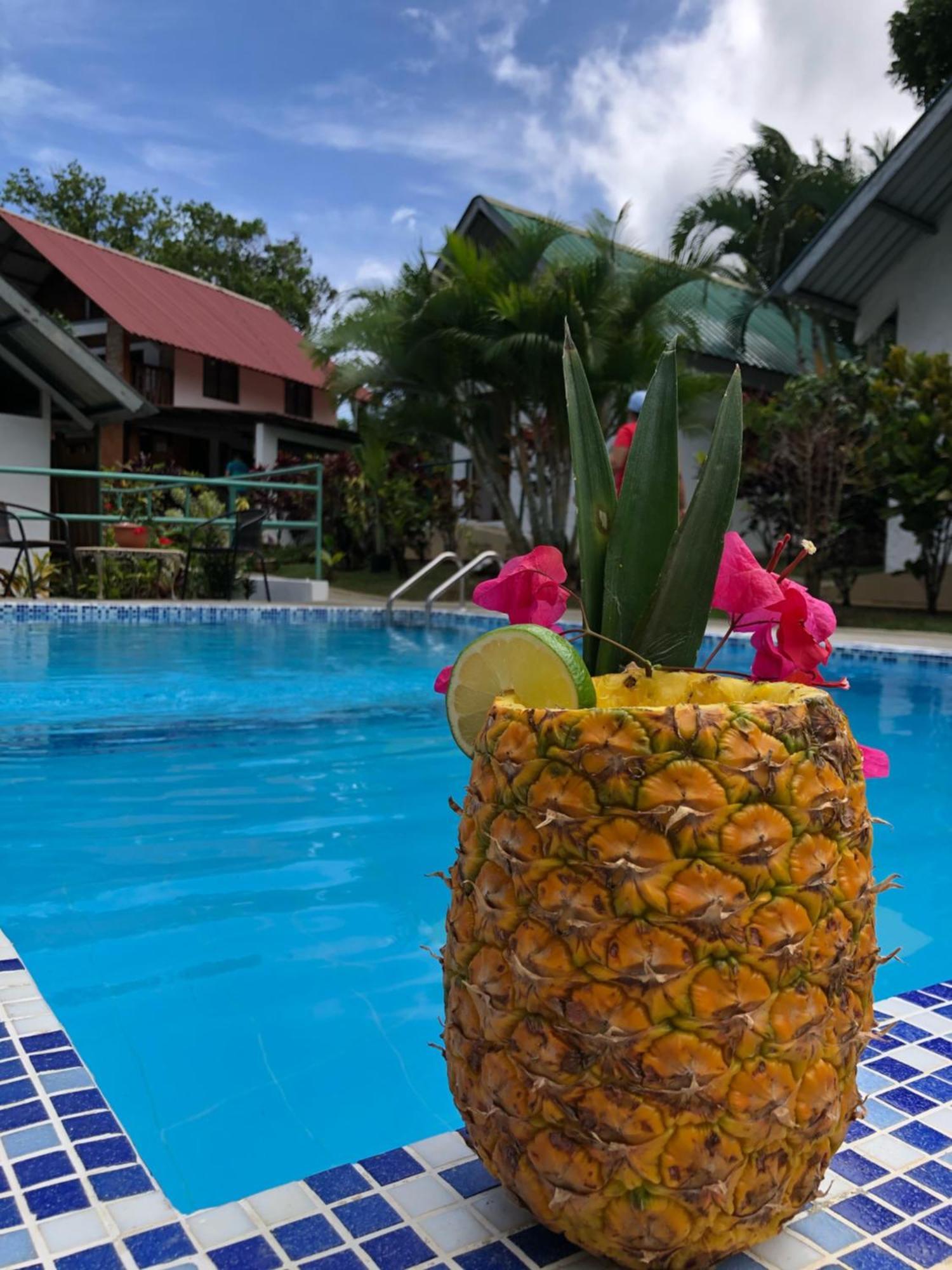 Rainforest Yasmin Hotel サンタ・フェ エクステリア 写真
