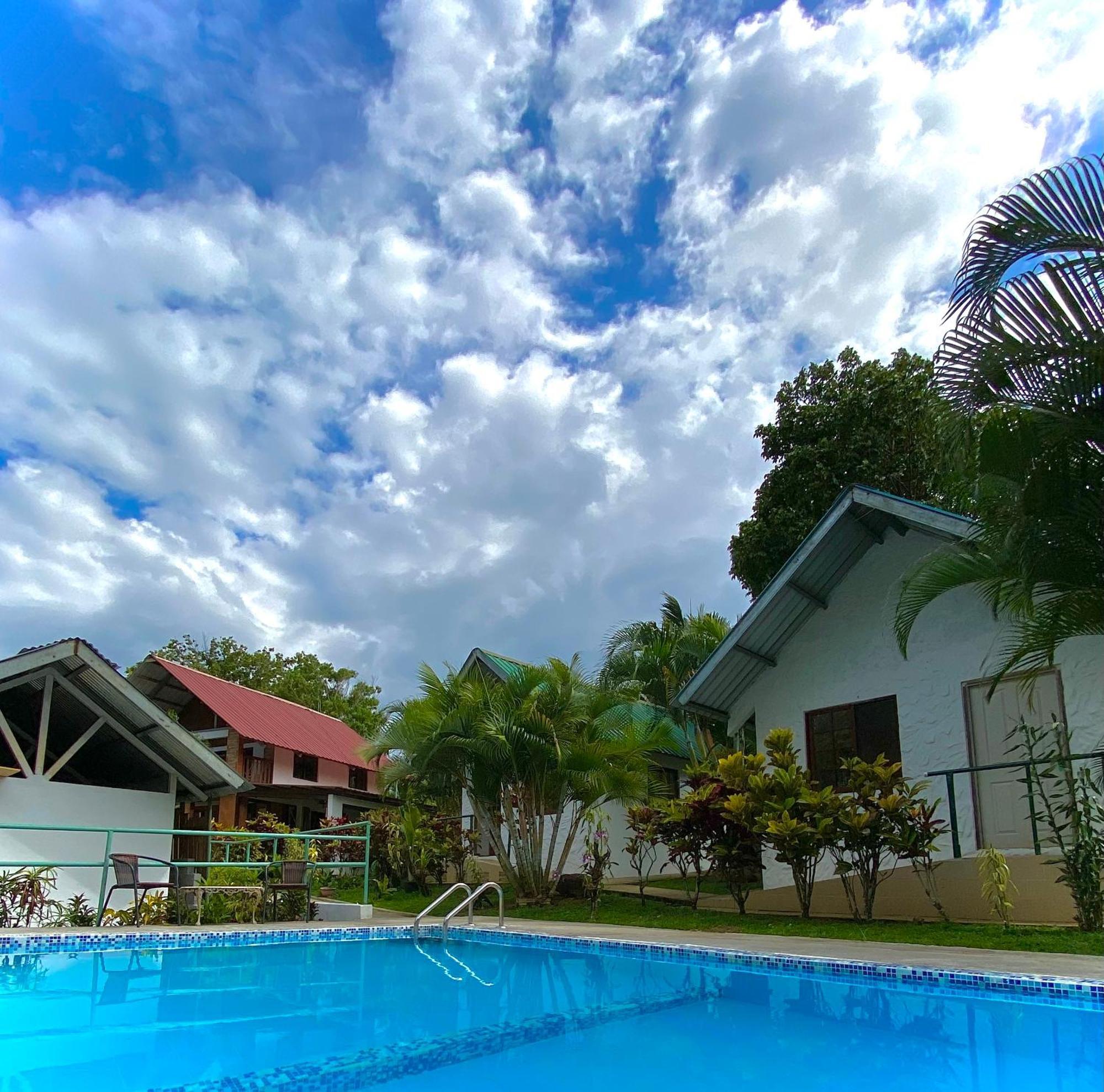 Rainforest Yasmin Hotel サンタ・フェ エクステリア 写真