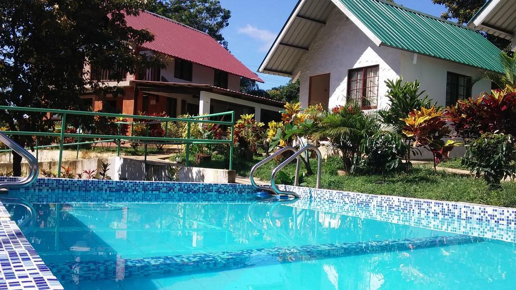 Rainforest Yasmin Hotel サンタ・フェ エクステリア 写真